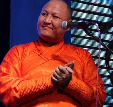 Дуучин Т.Дэлгэрмөрөнгийн ээлжит дуэл нь уртын дуучин бүсгүй